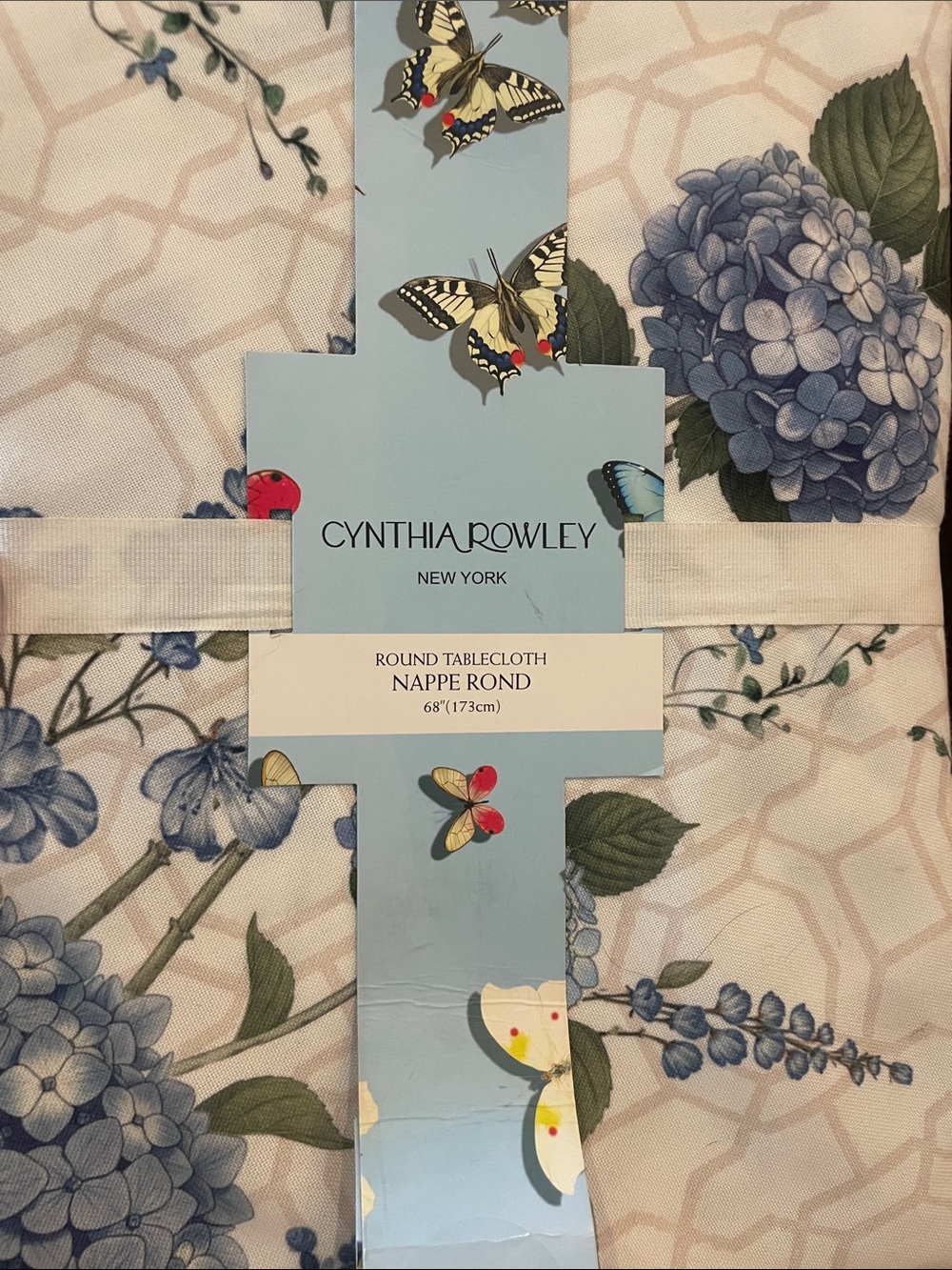 Cynthia Rowley Blue and Green Hydrangea Round Tablecloth